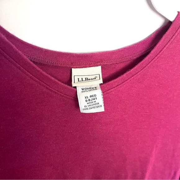 L.L. Bean Basic Magenta T-Shirt - Size XL - Picture 4 of 7